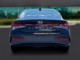 Hyundai Elantra SE Sedan 2026 — side view