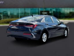 Hyundai Elantra SE Sedan 2026 — side view