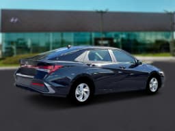 Hyundai Elantra SE Sedan 2026 — side view