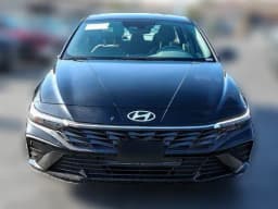 Hyundai Elantra SE Sedan 2026 — side view