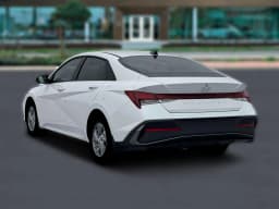 Hyundai Elantra SE Sedan 2026 — side view