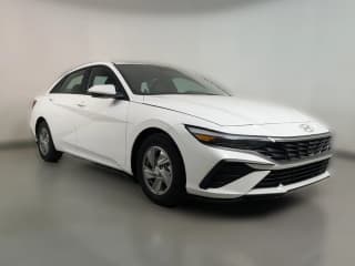 Hyundai Elantra SE IVT Hyundai Elantra SE IVT