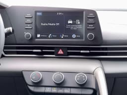 Hyundai Elantra SE IVT 2026 — side view