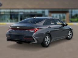 Hyundai Elantra SE Sedan 2026 — side view