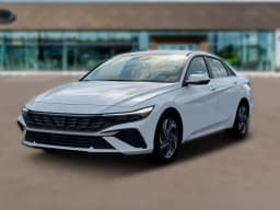 Hyundai Elantra Hybrid Limited Sedan 2026 — side view