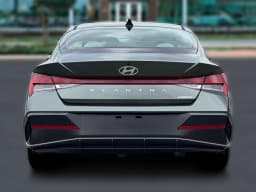Hyundai Elantra Limited Sedan 2026 — side view