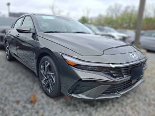 Hyundai Elantra Limited IVT Hyundai Elantra Limited IVT