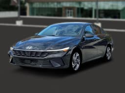 Hyundai Elantra Limited Sedan 2026 — side view