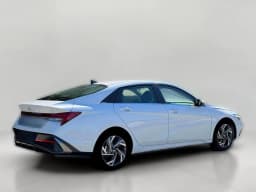Hyundai Elantra Limited Sedan 2026 — side view