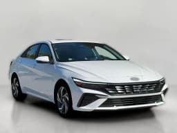 Hyundai Elantra Limited Sedan 2026 — side view