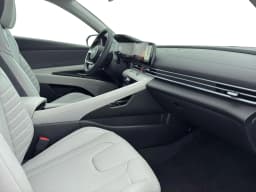 Hyundai Elantra Limited Sedan 2026 — side view