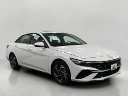 Hyundai Elantra Limited Sedan 2026 — side view