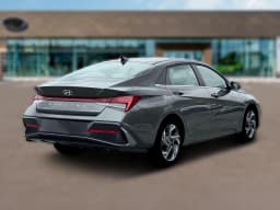 Hyundai Elantra Limited Sedan 2026 — side view