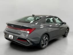 Hyundai Elantra Limited Sedan 2026 — side view
