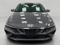 Hyundai Elantra Limited Sedan 2026 — side view