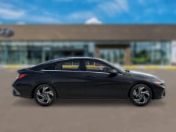 Hyundai Elantra Limited Sedan 2026 — side view