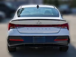 Hyundai Elantra SEL Sport Premium IVT 2026 — side view