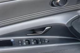 Hyundai Elantra SEL Sport Premium IVT 2026 — side view