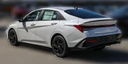 Hyundai Elantra SEL Sport Premium IVT 2026 — side view