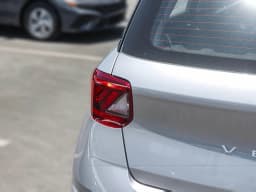 Hyundai Venue SE FWD 2026 — side view