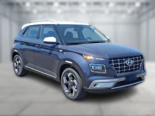 Hyundai Venue SEL FWD w/Two-Tone Roof Hyundai Venue SEL FWD w/Two-Tone Roof