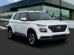Hyundai Venue SEL FWD 2026 — side view