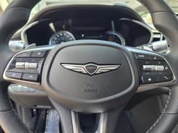 Genesis G70 2.5T RWD 2026 — side view