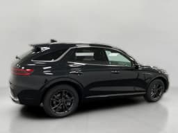 Genesis GV70 2.5T Select AWD 2027 — side view