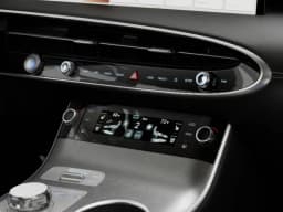 Genesis Electrified GV70 19" AWD 2027 — side view