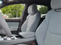 Genesis Electrified GV70 19" AWD 2027 — side view