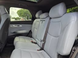 Genesis Electrified GV70 19" AWD 2027 — side view