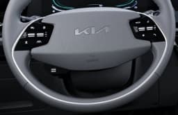 Kia Niro EX FWD 2026 — side view