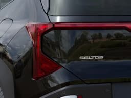 Kia Seltos LX AWD 2027 — side view