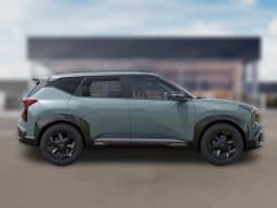 Kia Seltos X-Line S AWD 2027 — side view
