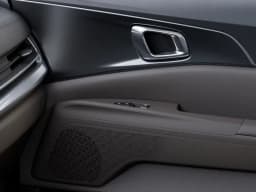 Kia Carnival LX FWD 2027 — side view