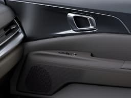 Kia Carnival Hybrid LXS FWD 2027 — side view