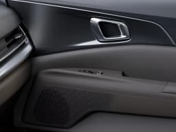 Kia Carnival Hybrid LXS FWD 2027 — side view