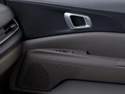 Kia Carnival EX FWD 2026 — side view