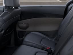 Kia Carnival EX FWD 2026 — side view