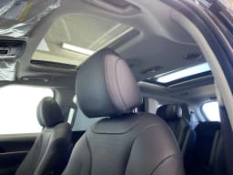 Kia Carnival SX Prestige FWD 2026 — side view
