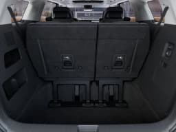 Kia Carnival SX Prestige FWD 2026 — side view