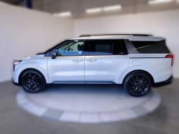 Kia Carnival SX FWD 2027 — side view
