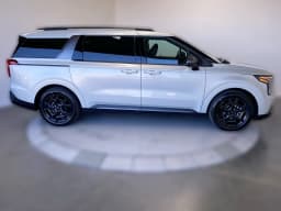 Kia Carnival SX FWD 2027 — side view