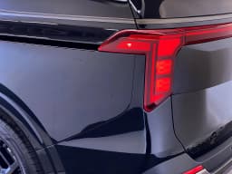 Kia Carnival SX FWD 2027 — side view