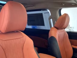 Kia Carnival SX FWD 2027 — side view