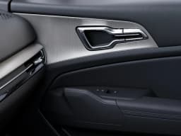 Kia Sportage Plug-In Hybrid X-Line AWD 2027 — side view