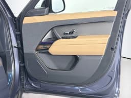 Land Rover Range Rover Sport SE P360 2026 — side view
