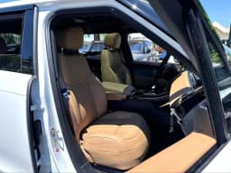 Land Rover Range Rover Sport SE P360 2026 — side view
