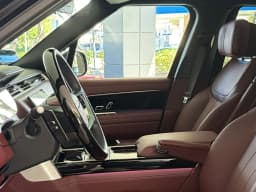 Land Rover Range Rover Autobiography P530 SWB 2026 — side view