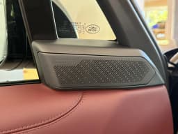 Land Rover Range Rover Autobiography P530 SWB 2026 — side view